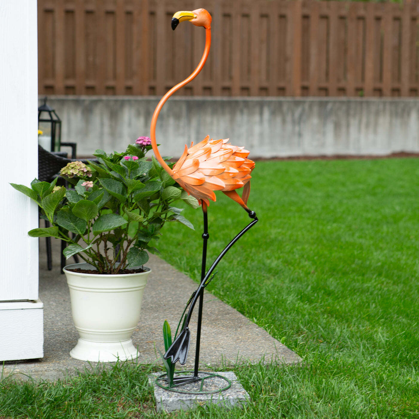 Walking Flamingo Metal Garden Decor